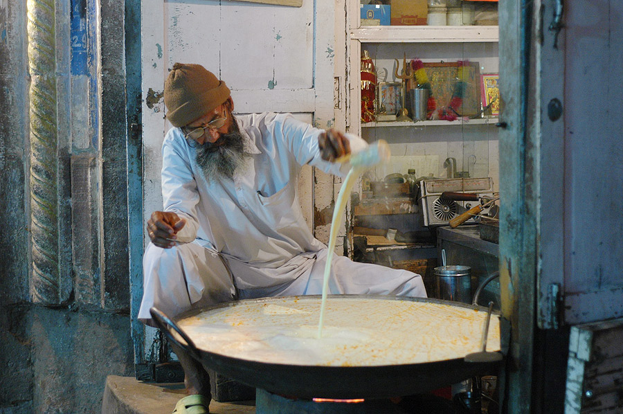 Jodhpur, stoisko z lassi (Indie, Pakistan 2007, część druga)